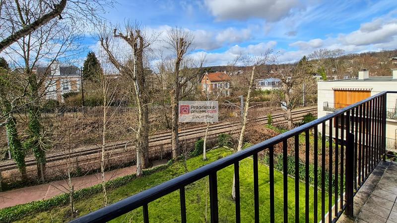 Appartement - 100 m² - 4 pièces