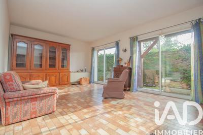 Maison - 230 m² - 7 pièces