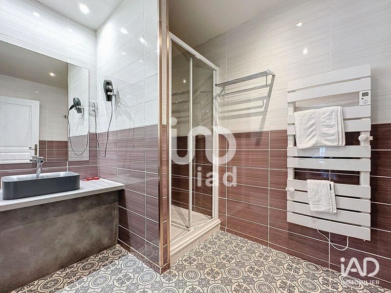 Local commercial - 1 750 m²