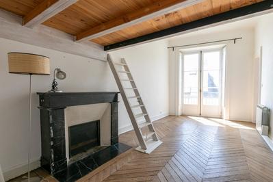 Appartement - 90 m² - 3 pièces