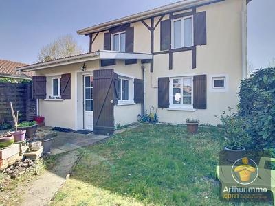 Maison - 162 m² - 6 pièces