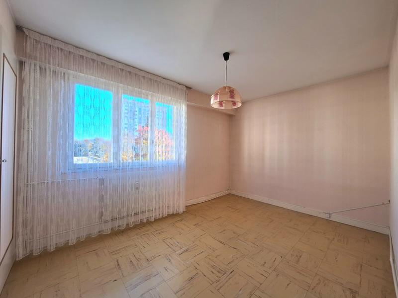 Appartement - 97 m² - 6 pièces