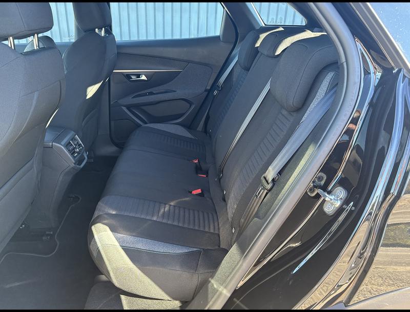 Peugeot 3008 Bhdi 130 Active Pack Eat8