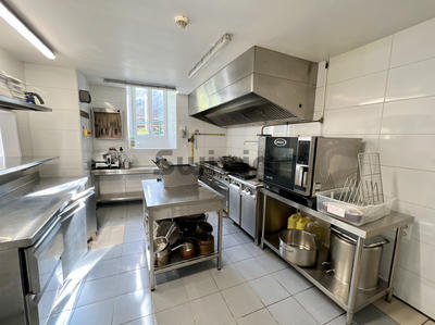 Local commercial - 578 m²