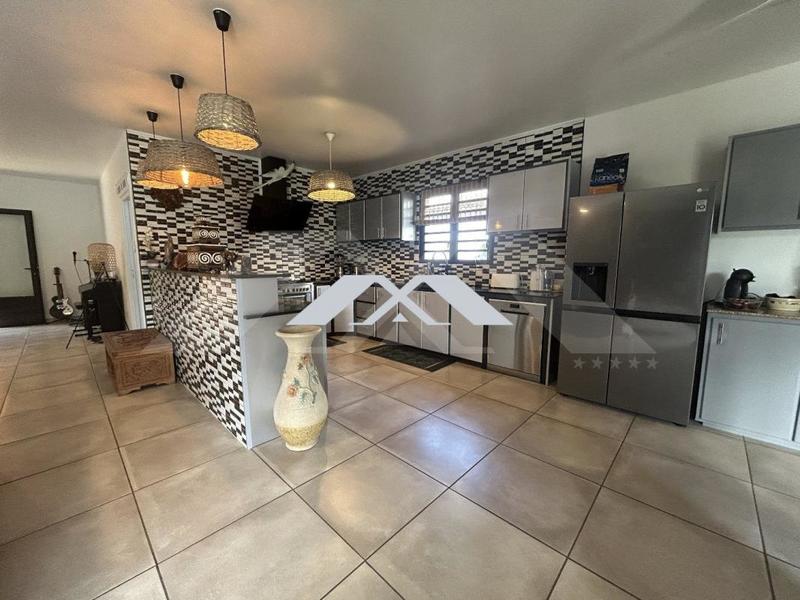 Maison - 120 m² - 4 pièces