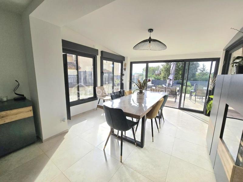 Propriété - 140 m² - 5 pièces