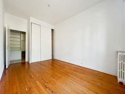 Appartement - 111 m² - 4 pièces