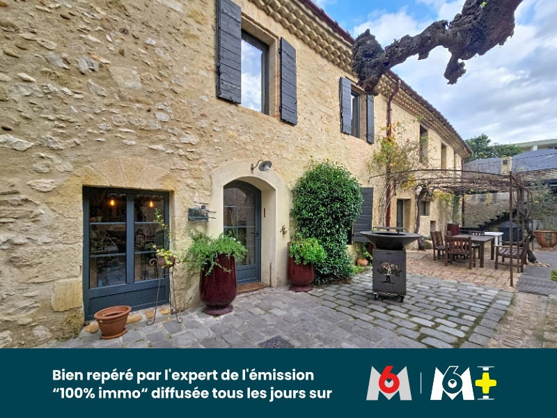 Maison - 243 m² - 7 pièces