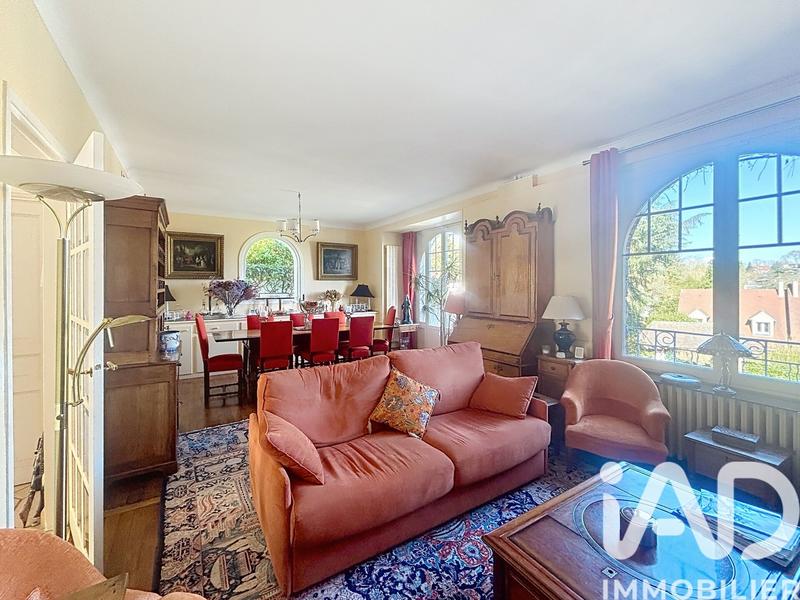 Maison - 200 m² - 6 pièces