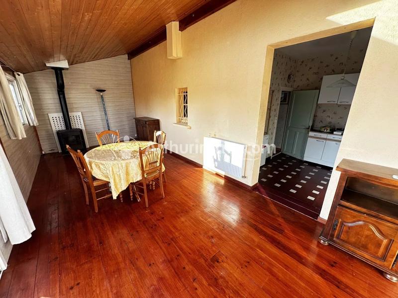 Maison - 102 m² - 4 pièces