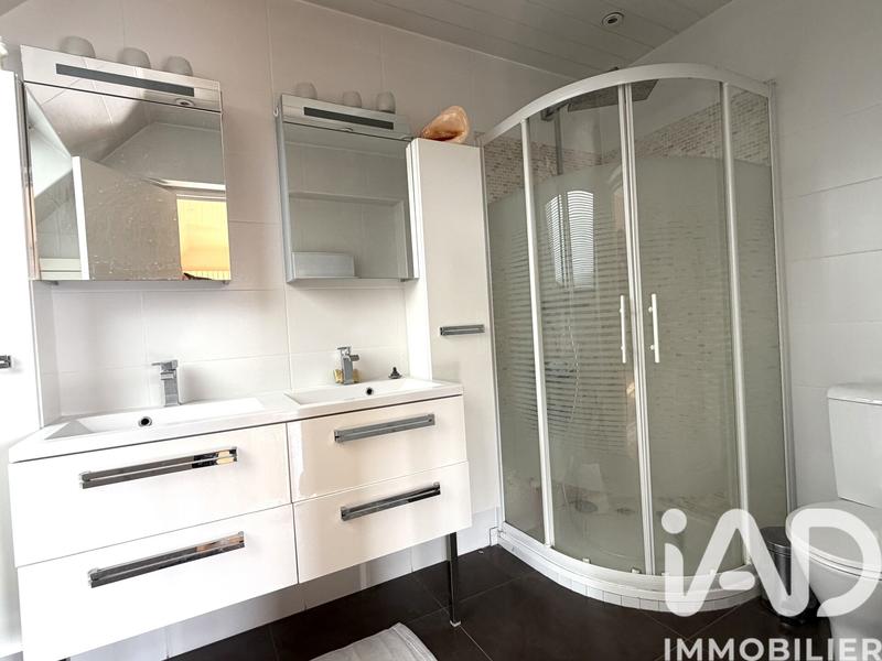 Maison - 191 m² - 6 pièces