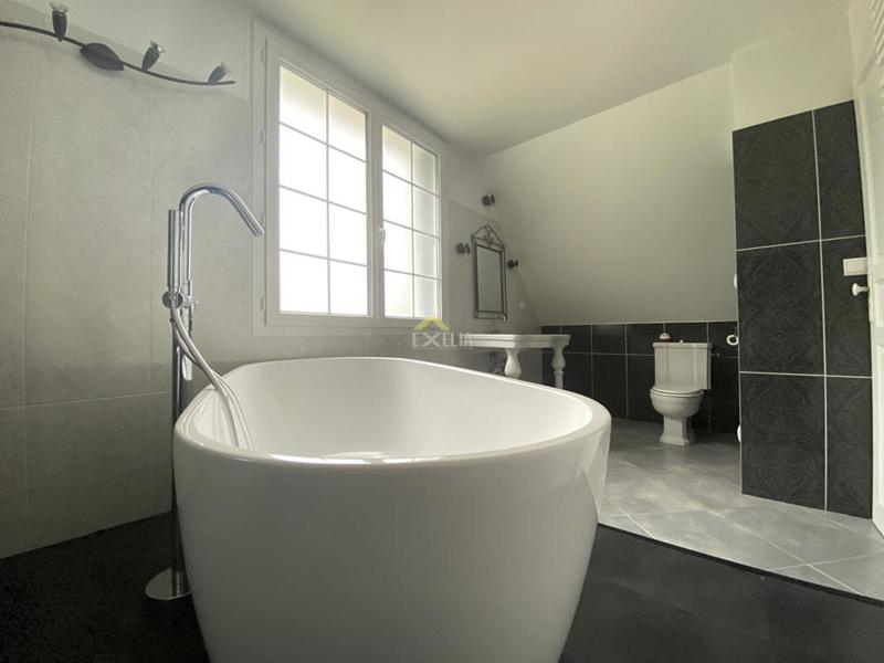 Maison ancienne - 147 m² - 7 pièces