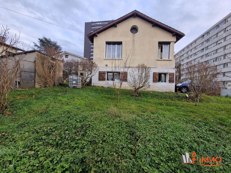 Maison - 152 m² - 7 pièces