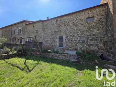 Maison - 98 m² - 4 pièces