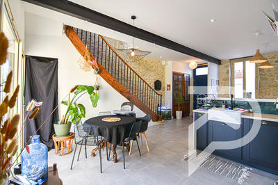 Maison - 95 m² - 4 pièces