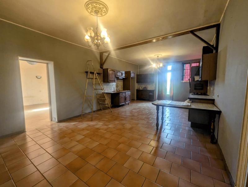 Maison - 150 m² - 8 pièces