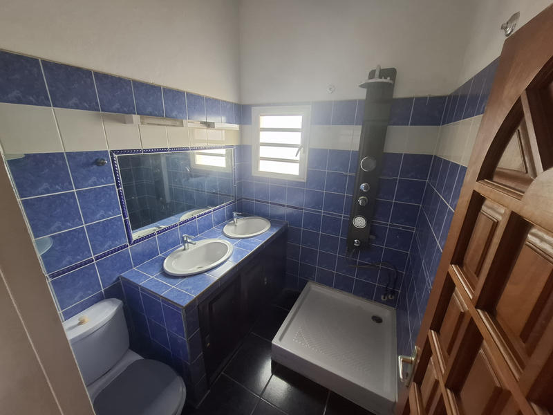 Maison - 120 m² - 9 pièces