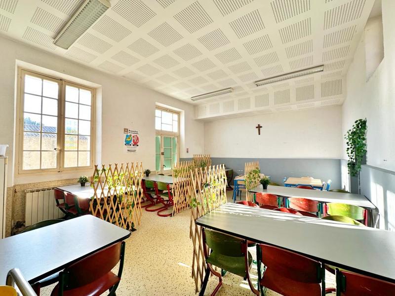 Immeuble - 237 m² - 10 pièces