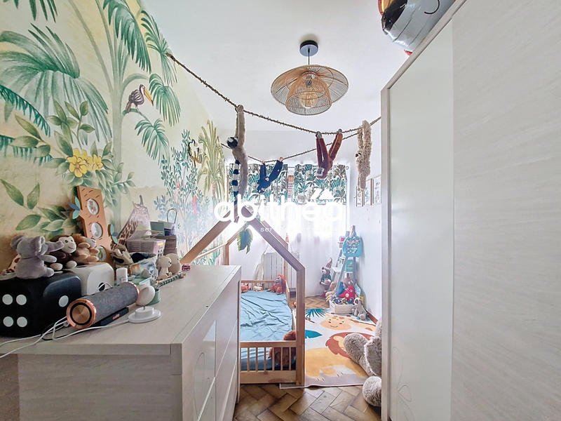 Maison - 95 m² - 4 pièces