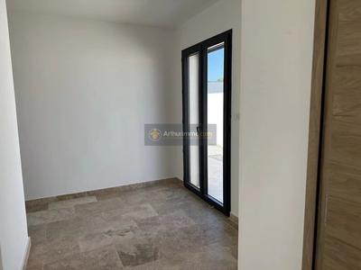 Maison - 140 m² - 4 pièces