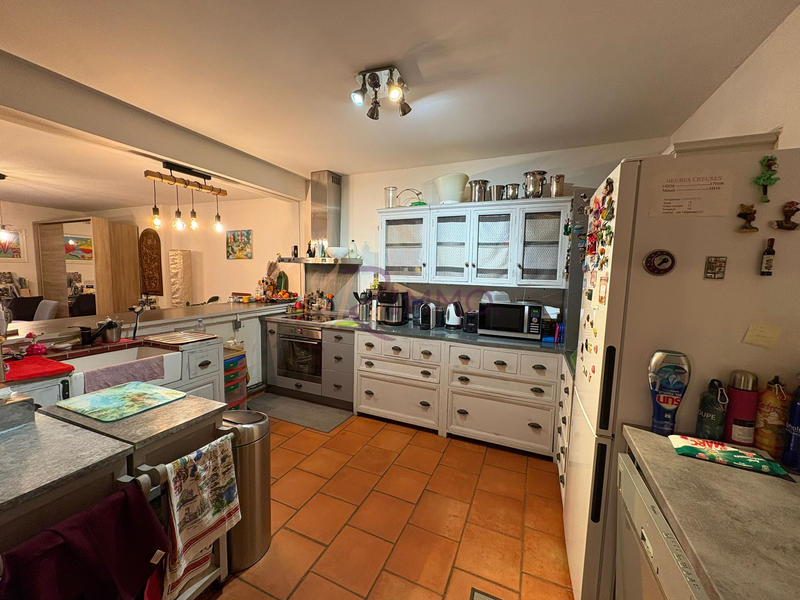 Appartement - 97 m² - 3 pièces