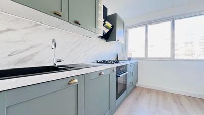 Appartement - 97 m² - 6 pièces