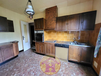 Maison - 121 m² - 6 pièces