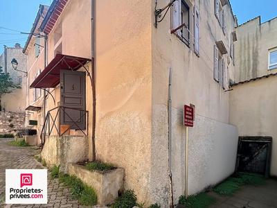 Maison - 96 m² - 5 pièces