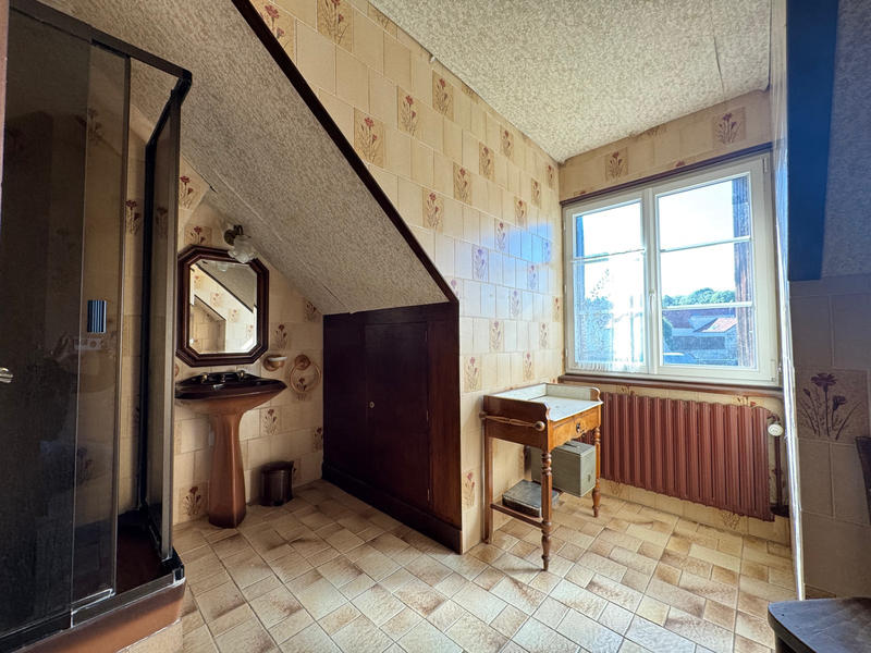 Maison - 235 m² - 6 pièces