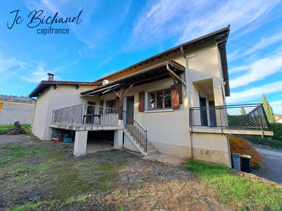 Maison - 254 m² - 6 pièces