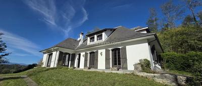 Maison - 146 m² - 6 pièces