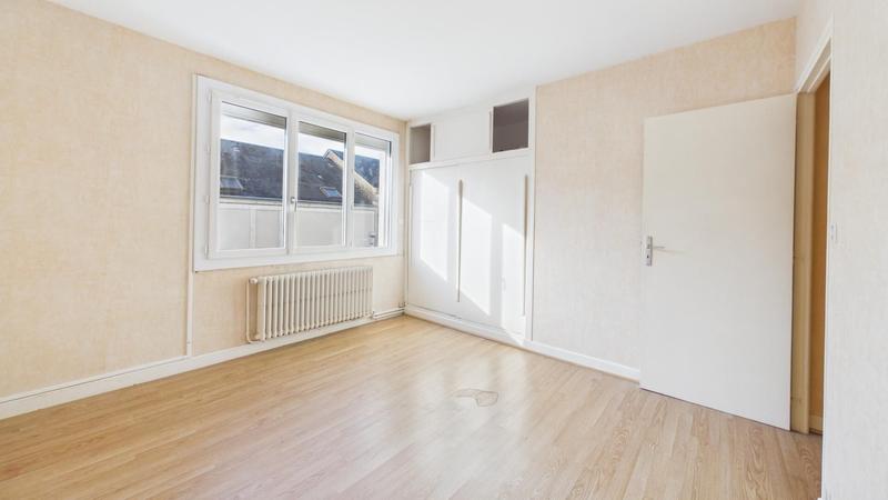 Maison - 163 m² - 8 pièces