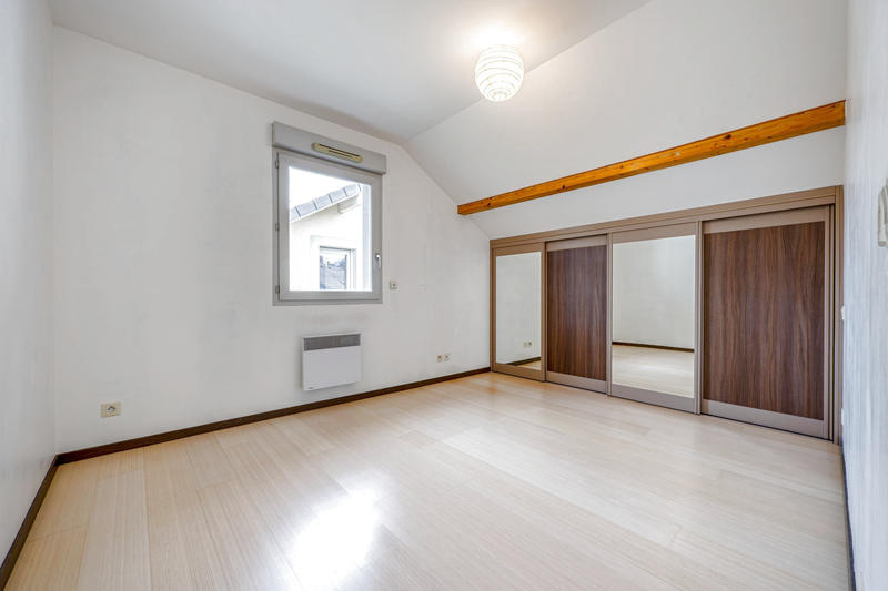 Maison - 99 m² - 4 pièces