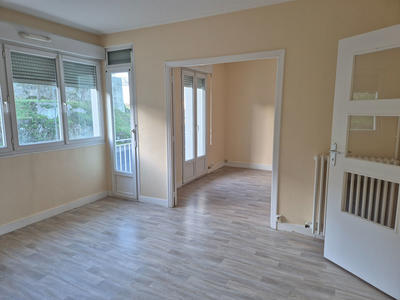 Appartement - 80 m² - 3 pièces