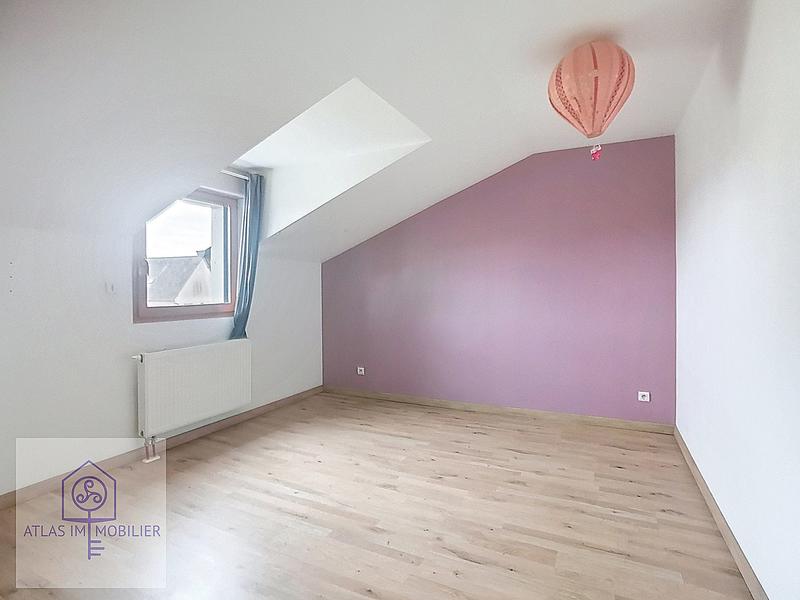 Maison - 215 m² - 8 pièces