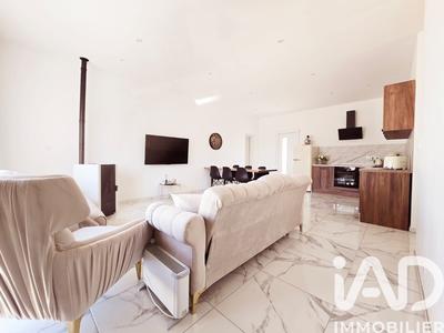 Maison - 80 m² - 5 pièces