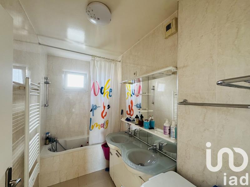 Appartement - 80 m² - 4 pièces