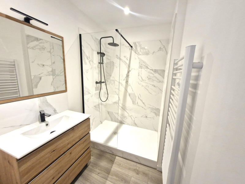 Appartement - 90 m² - 4 pièces