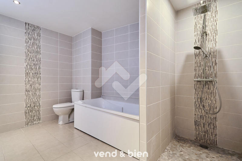 Appartement - 105 m² - 4 pièces