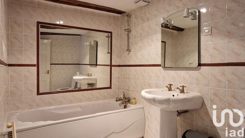 Maison - 189 m² - 8 pièces