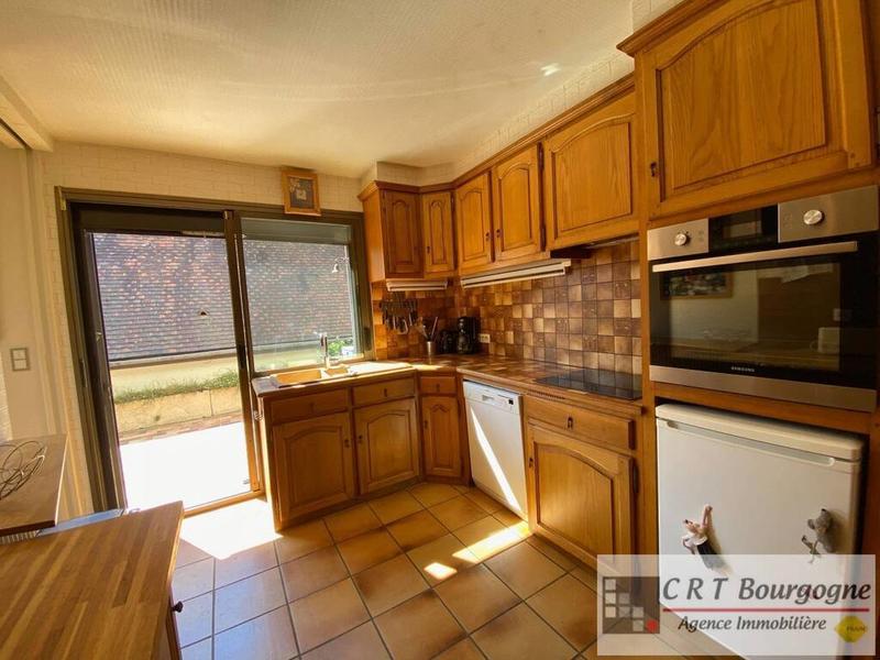 Maison - 374 m² - 9 pièces