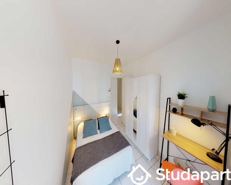 Chambre - 50 m² - 1 pièce