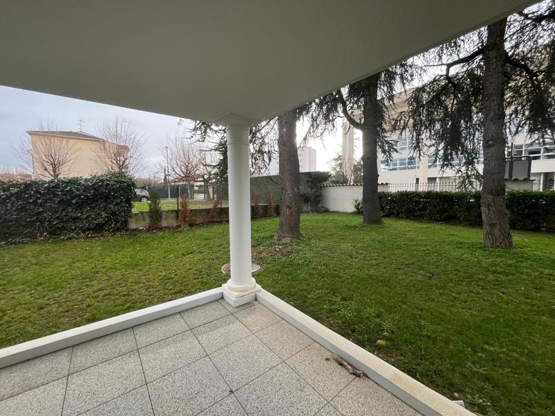 Appartement - 99 m² - 4 pièces