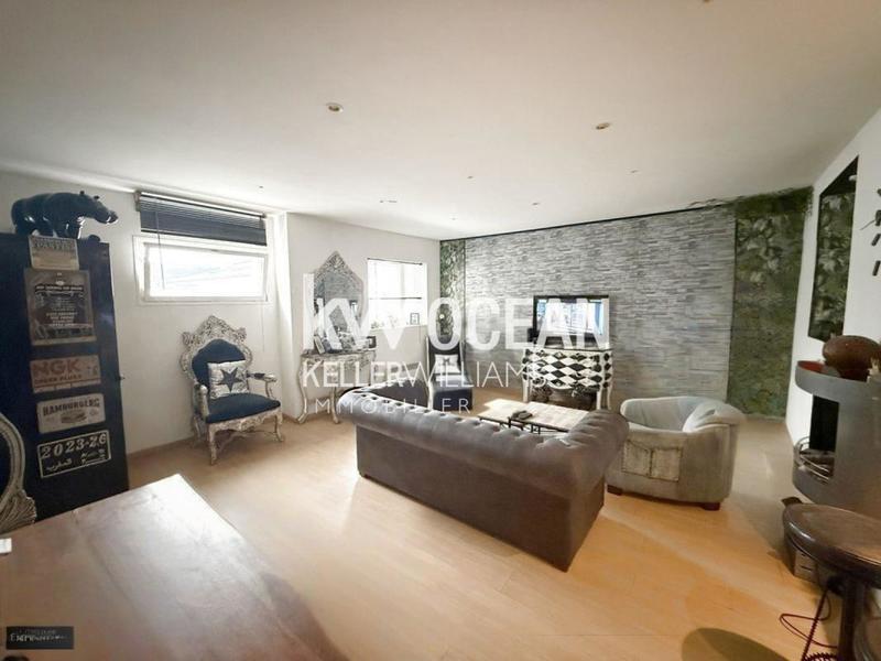 Appartement - 86 m² - 6 pièces