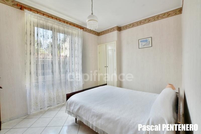 Maison - 141 m² - 5 pièces