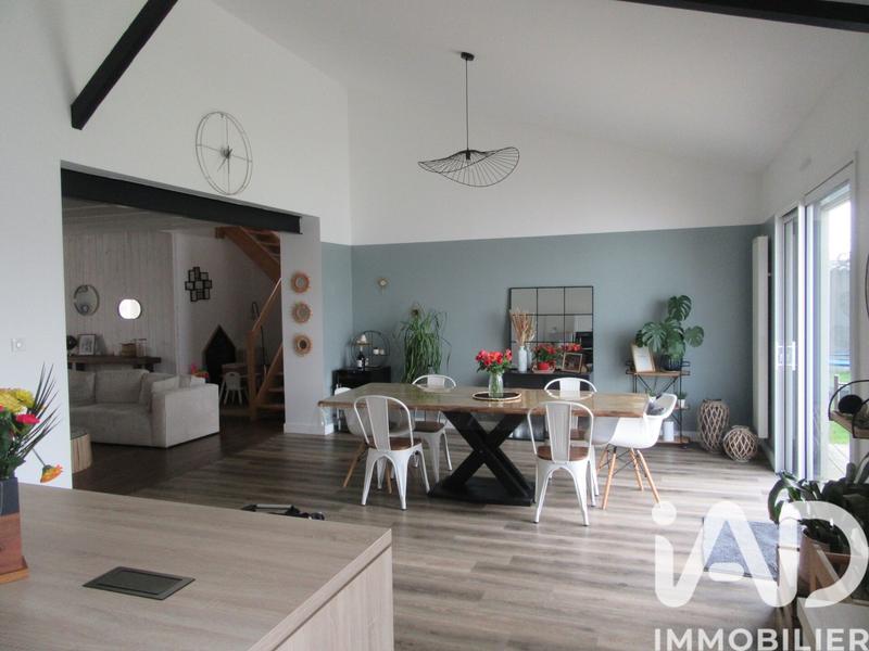 Maison - 174 m² - 6 pièces