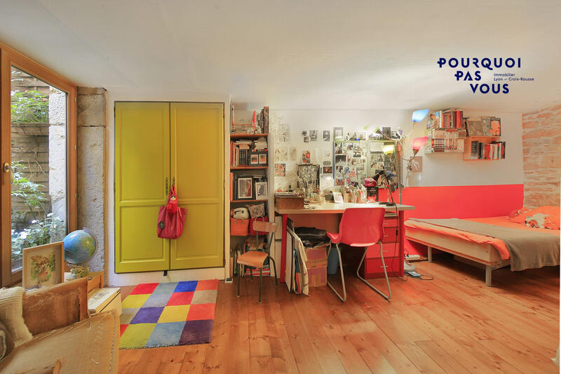 Appartement - 230 m² - 8 pièces