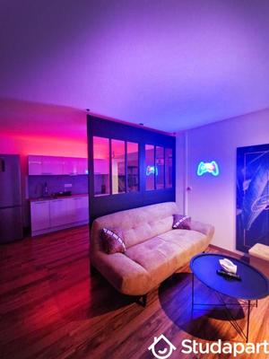 Chambre - 14 m² - 1 pièce