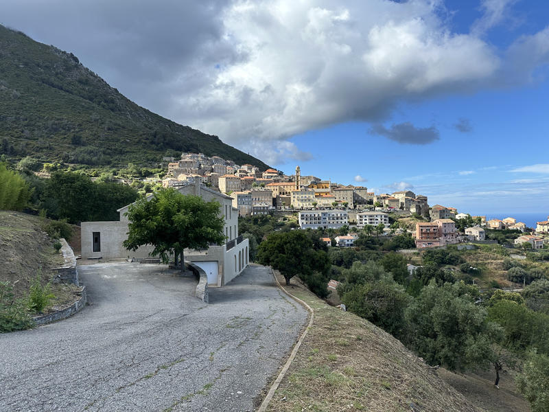 Villa - 400 m² - 4 pièces