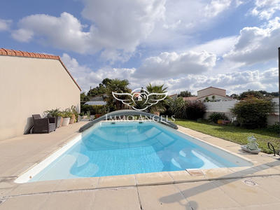 Maison traditionnelle - 113 m² - 5 pièces